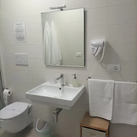 Ariadimare 4*